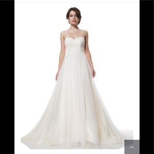 Olia Zavozina Stella wedding dress lace and tulle